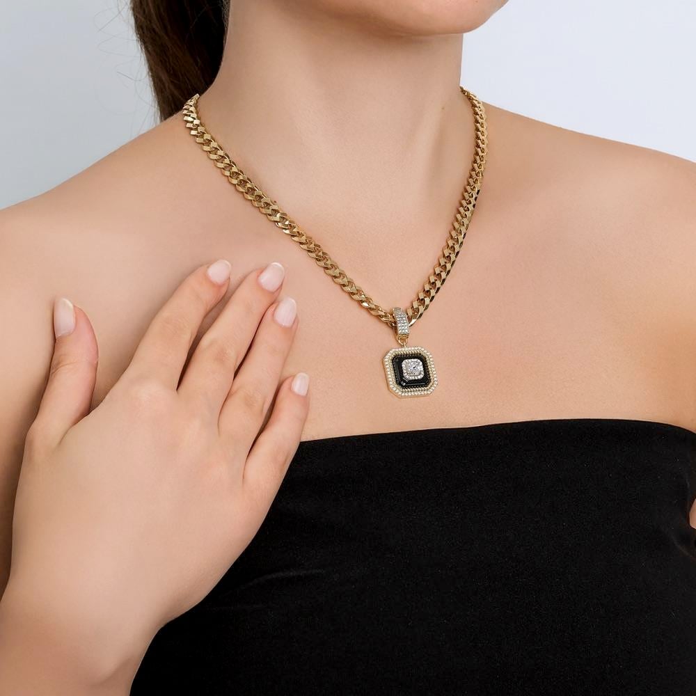 Mineli Tektaş Charm