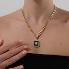 Mineli Tektaş Charm